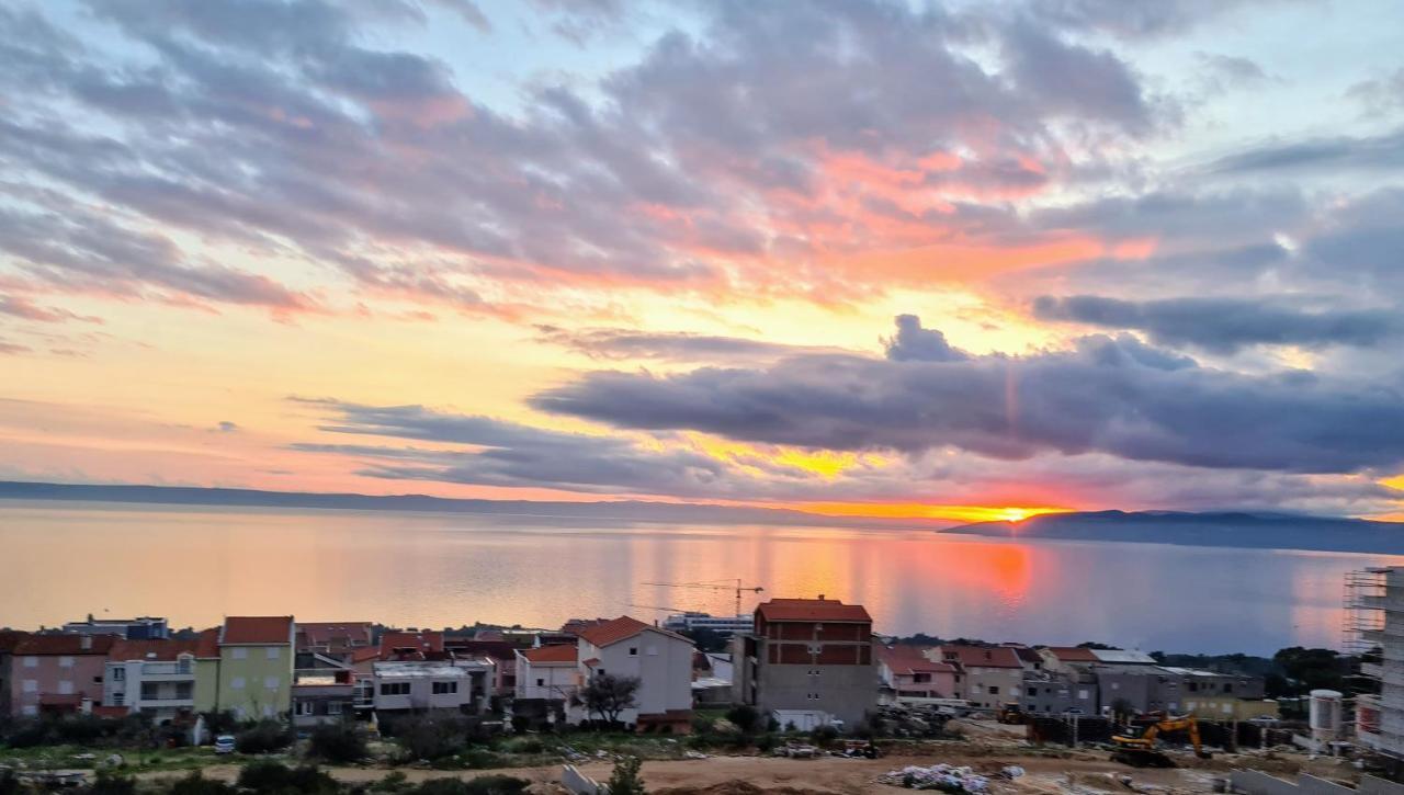 Apartment Ivona With Beautiful Seaview Makarska Exterior foto